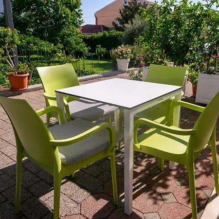 Apartman Mare-8 By Interhome